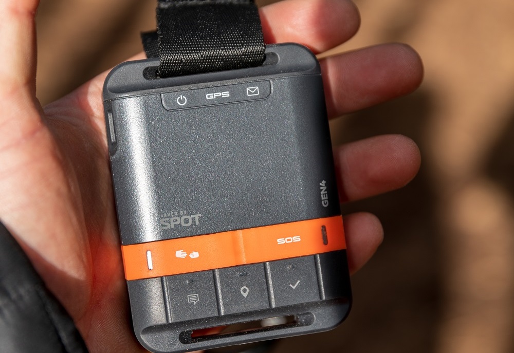 SPOT GEN4: THE NEW SATELLITE GPS MESSENGER ALL HIKERS NEED